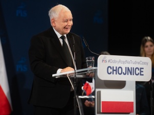 [najnowszy sondaż] PiS jako jedyna partia z rosnącym poparciem. Opozycja w tyle