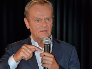 „Notowania PiS-u wzrosły”. Senator opozycji mocno o Tusku