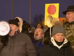 „W jaki sposób mamy sobie poradzić?”. Mieszkańcy niemieckiego miasteczka nie chcą imigrantów
