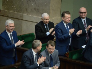 Samodzielny start partii w wyborach parlamentarnych. Jak chcą głosować Polacy?