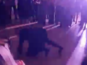To nagranie jest hitem! Ksiądz królem parkietu na studniówce [WIDEO]