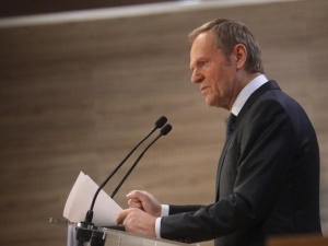 Ten sondaż nie spodoba się Tuskowi. Jest dopiero trzeci