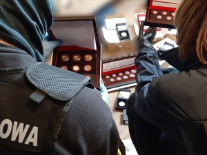 Największy w historii przemyt papierosów z Białorusi do Polski. Zatrzymano funkcjonariuszy KAS