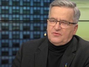Komorowski pochwalił obecne władze. Tego redaktor Onetu się nie spodziewał [VIDEO]