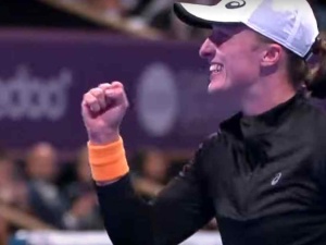 Iga Świątek wygrywa turniej WTA w Dausze. Kapitalny występ Polki 
