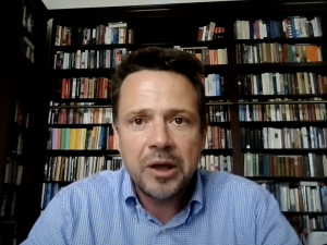 Trzaskowski usiłował odciąć się od postulatów C40 Cities, ale na kongresie mówił o zielonej rewolucji [WIDEO]