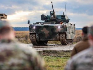 Gigantyczny zakup MON. Nieoficjalnie: Niebawem umowa na tysiąc bojowych wozów piechoty Borsuk