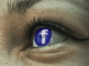Naukowy wieczór z dr Kaweckim: Facebook najprawdopodobniej dokonał zmiany algorytmu. Smutny tekst