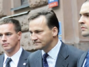 Afera taśmowa: Sikorski chciał kandydować na prezydenta? Krawiec: "Donaldowi coś się wymyśli"