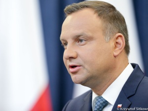 Prezydent pośmiertnie mianuje na stopnie generalskie i admiralskie