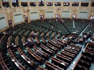 Najnowszy sondaż Kantar Public: Duża przewaga PiS nad konkurencją