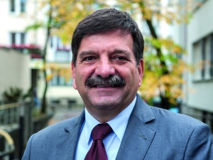 Janusz Śniadek: "Wałęsa wpisał się w obóz zdrady narodowej i to powinno być w podręcznikach szkolnych"