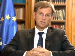 Premier Słowenii Miro Cerar: Poprzemy nałożenie na Polskę sankcji