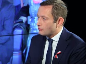 Paweł Rabiej krytykuje Patryka Jakiego za komentarz o napastnikach z Rimini. Wiceminister odpowiada
