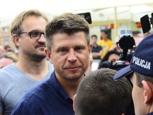 Ryszard Petru: "Jestem z zawodu ekonomistą i nie mogę wciskać ludziom kitu, że jest świetnie!"