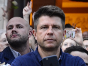 [video] Petru apeluje do Polaków, aby... wyłapywali wszystkie osoby z PiS-u na niedzielnych zakupach