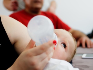 Sposób żywienia w czasie 1000 pierwszych dni życia dziecka decyduje o rozwoju jego odporności i mózgu