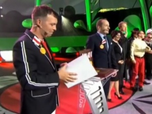 [video] Najlepsze Skecze: Ani Mru Mru/KMN - Tusk wręcza medale