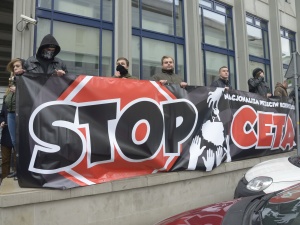 Brak jednomyślności Unii Europejskiej  w sprawie CETA