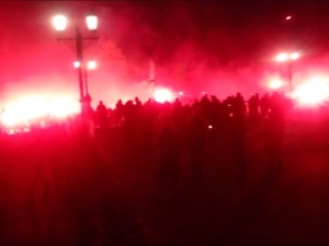 Obywatele RP demonstrowali na Pielgrzymce Kibiców. Kibice zareagowali ostro