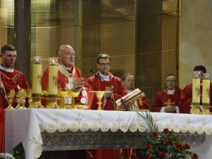 Ksiądz Jerzy - świadek miłości