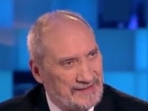 Macierewicz: Platformie pomieszała się własna polityczna tożsamość z potrzebami polskiej armii
