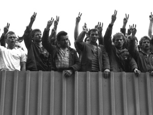 24 października 1980 r.: Rejestracja NSZZ "S", ale kierowanego przez PZPR i bez prawa do strajku