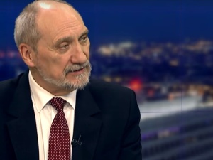 [video] A. Macierewicz: Mamy dowód, że Rosjanie ukryli rejestrator zapisujący parametry lotu do Smoleńska