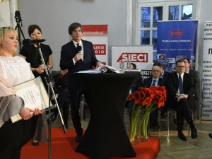 Honorowe Wyróżnienie SDP dla Izy Kozłowskiej za teksty zamieszczone w Tygodniku Solidarność