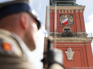 Już jutro Para Prezydencka będzie rozdawać Polakom biało-czerwone flagi