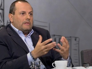 Włoski dziennikarz w zszokowanym TVN24: Imigranci nie pochodzą z Syrii. Bzdura. Europa nie ma jaj