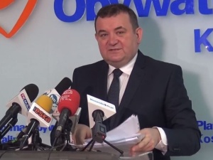 "Zaradna ta Platforma". Internauci o "agencji towarzyskiej" w mieszkaniu posła Gawłowskiego