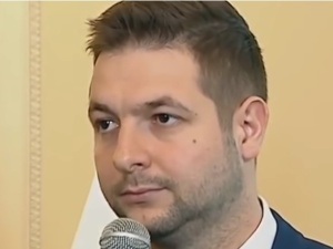 Patryk Jaki planuje walczyć ze smogiem w Warszawie: "Zlikwiduję wszystkie kopciuchy w stolicy"
