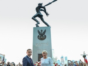 Para prezydencka w USA. Dziś złożony zostanie wieniec pod pomnikiem Katyńskim w Jersey City