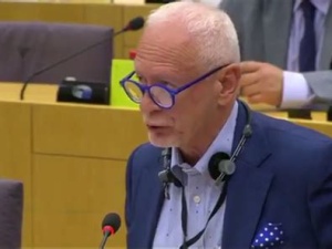 Michał Boni: Życzę homoseksualistom wygranej walki o "normalność"