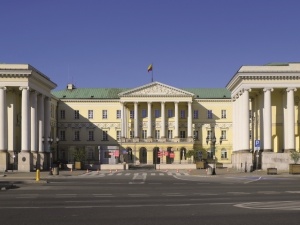 Konie już w blokach. Sukcesy i porażki Patryka Jakiego i Rafała Trzaskowskiego