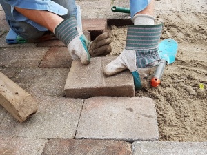 Polacy jednym z najbardziej zapracowanych narodów świata. Jest jednak pewien szkopuł