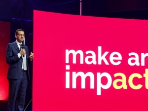 Premier Morawiecki zdradza w jaki sposób państwo zaoszczędziło 0.5 mld dol.