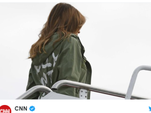 Melania Trump pojechała do dzieci imigrantów w kurtce z napisem "Nie obchodzi mnie to"