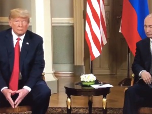 Donald Trump i Władimir Putin rozpoczynają szczyt. Seria rozgrywek pomiędzy przywódcami