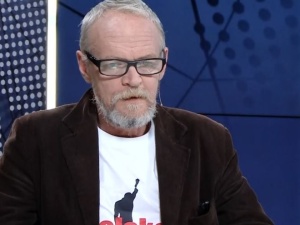 Kasprzak [Obywatele RP] o wjechaniu na teren Sejmu w bagażniku samochodu: "Ten sukces miał wielu ojców"