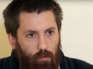 Dawid Wildstein: Dziennikarka GW porównuje kobietę bazgrolącą po sejmie do zamordowanej Politkowskiej