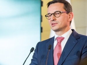 Premier Morawiecki podpisał program "Mosty dla Regionów"