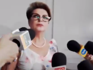 [Wideo] Urzędniczka Hanny Gronkiewicz-Waltz przyznaje, że na Marszu nie było nielegalnych symboli