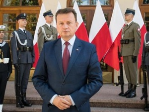 Min. Błaszczak do żołnierzy: Dziękuję za Wasz trud, poświęcenie i odwagę, za służbę naszej Ojczyźnie