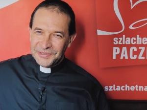 Ks. Marek Radomski: Szlachetna Paczka vs. Paczki Szlachetności