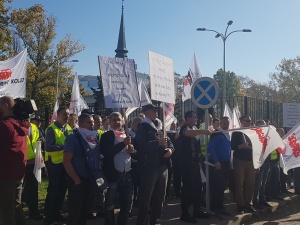 Trwa pikieta Straży Ochrony Kolei