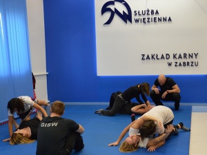 Pracownicy Służby Więziennej szkolili kuratorów sądowych, jak radzić sobie w sytuacji zagrożenia
