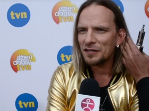 Na piknik do KPRM zaproszony artysta znany z prowokacji "Jest krzyż, jest impreza"?