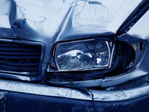 Naczelnik Urzędu Skarbowego, który ścigał mechanika za wymianę żarówki odwołana